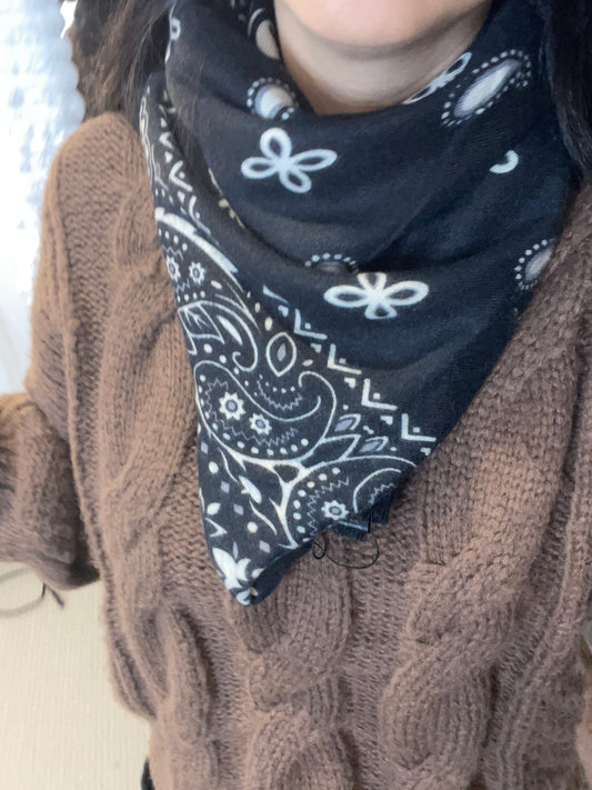 Foulard noir